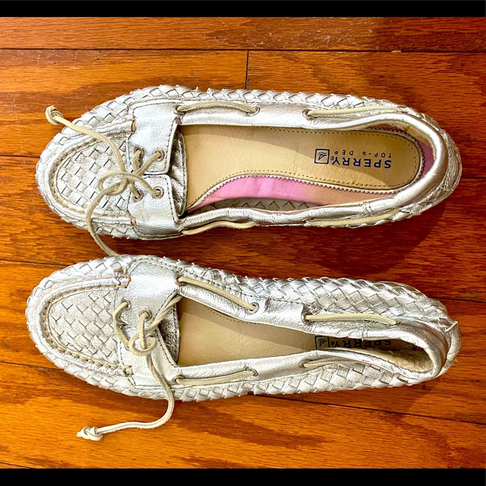Cute Silver Sperry’s Size 8.5